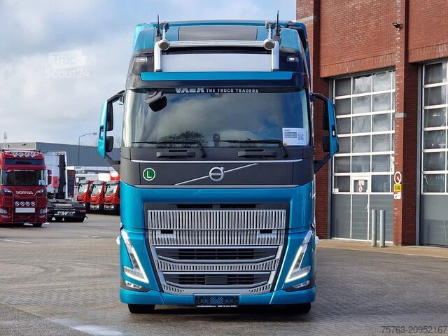  Volvo FH 500 Globetrotter XL Cartransporter Blyss Mod...
