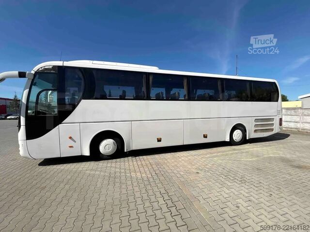 туристичний автобус  