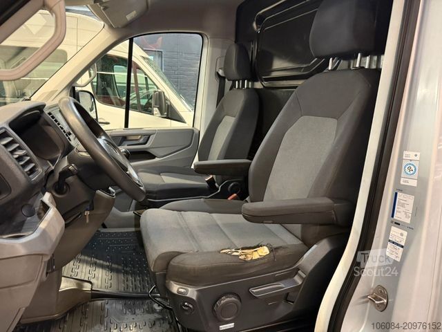 Fourgon tôlé VOLKSWAGEN Crafter Kasten L2-H2 Klima Tempomat R-CAM AHK