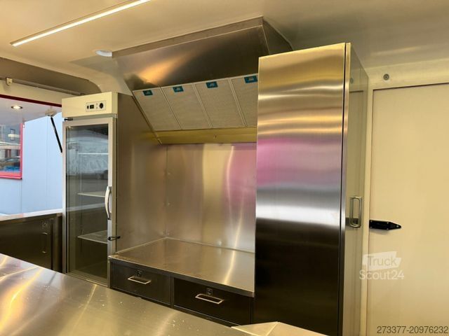 Myyntitraileri  Delistar Imbiss Foodtruck