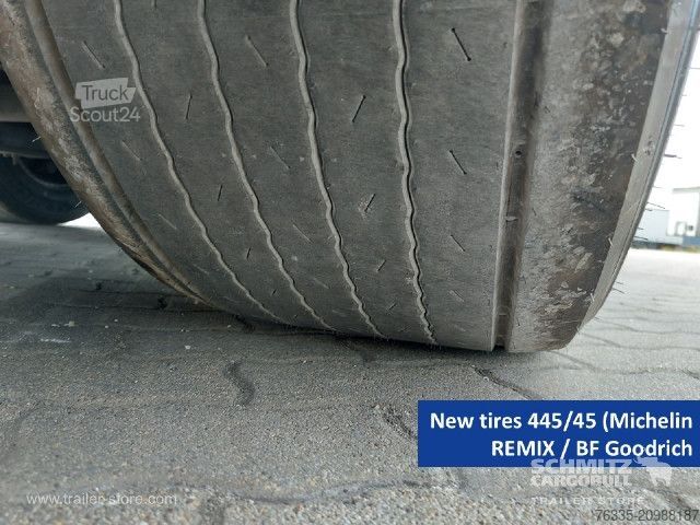 Atvērta puspiekabe ar tentu Schmitz Cargobull Curtainsider Mega