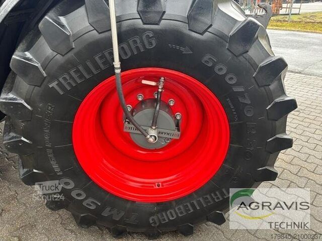 Tracteur Fendt 828 VARIO S4 Profi Plus