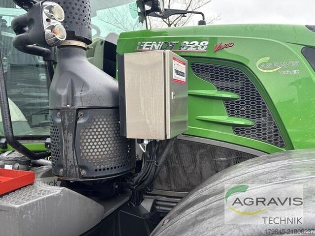 Tracteur Fendt 828 VARIO S4 Profi Plus