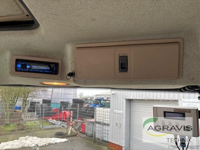 Tracteur Fendt 828 VARIO S4 Profi Plus