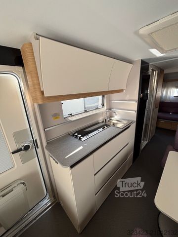 Caravane ADRIA Adora 673 PK Tandemachse, Mikro, Fußbodenheizung