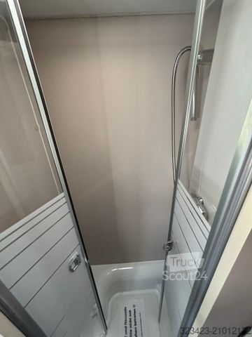 Caravane ADRIA Adora 673 PK Tandemachse, Mikro, Fußbodenheizung