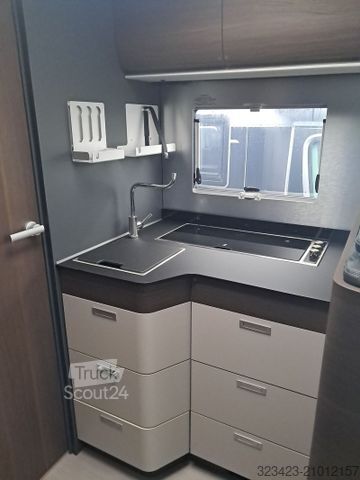 Camping-car semi-intégré ADRIA Matrix Supreme 670 SL LED,Radio,RFK,Safety+Style