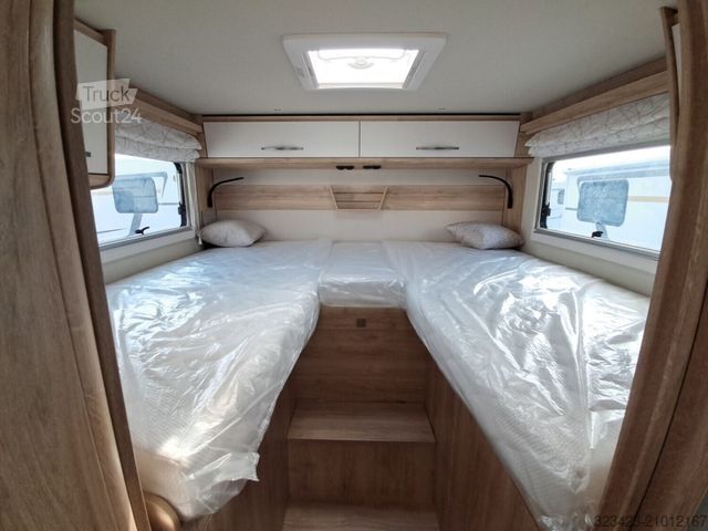 Integrerad husbil EURAMOBIL Integra Line IL 720 EF SAT, SOLAR, LUFTFEDERUNG