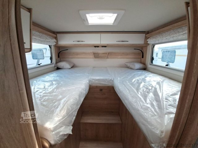 Integrerad husbil EURAMOBIL Integra Line IL 720 EB SAT, SOLAR, LUFTFEDERUNG