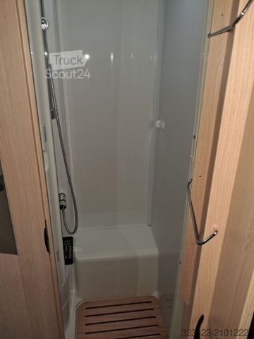 Camping-car semi-intégré SUNLIGHT Adventure T 67S Automatik, Dörr Edition, TV