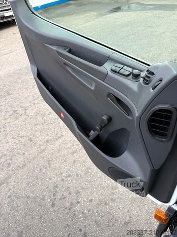 Fourgon tôlé MERCEDES-BENZ Atego 821/ isoliert mit Heizfunktion/ 3-Sitzer