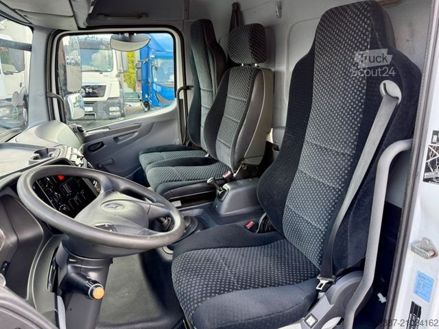 Fourgon tôlé MERCEDES-BENZ Atego 818/LBW/3-Sitz/Blatt-Blatt