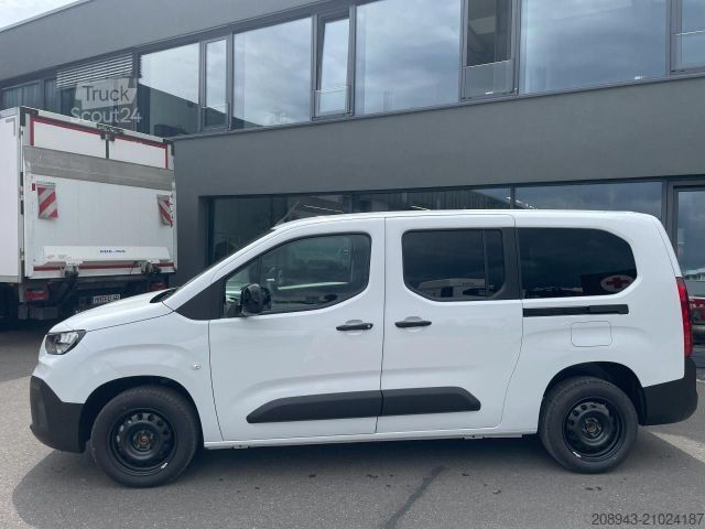 Minibus FIAT Doblò Serie 3 L2 Kombi 100 MT - 5-Sitzer