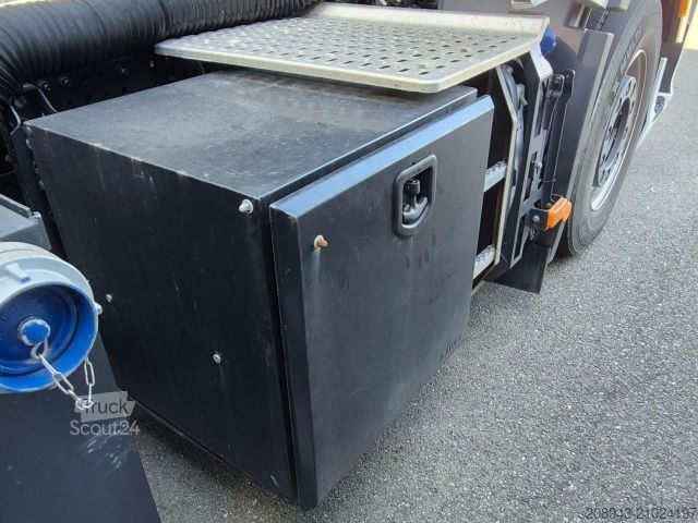 Standaard trekker IVECO S-Way Sattelzugmaschine AS440S49T/P