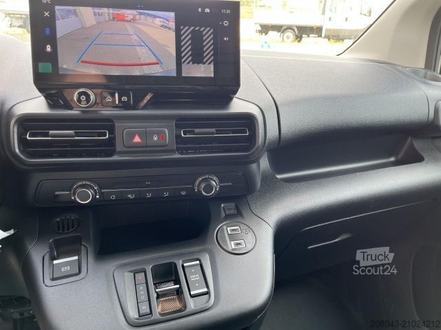 Fourgon tôlé OPEL Combo Cargo L2H1 130 AT