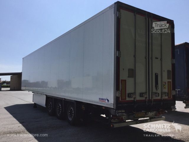 Koeloplegger Schmitz Cargobull Tiefkühler Fleischhang