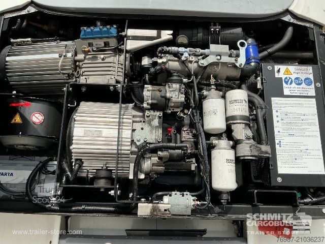 Koeloplegger Schmitz Cargobull Tiefkühler Fleischhang