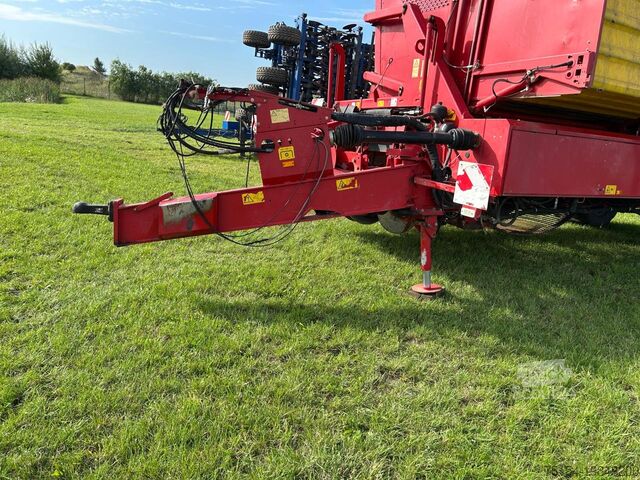 Technique de la pomme de terre Grimme SE 260 UB