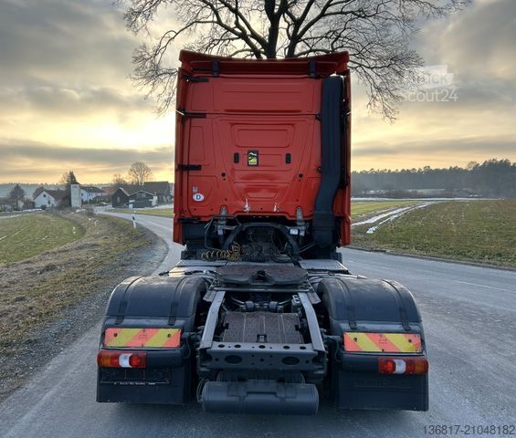 Volymdragbil MERCEDES-BENZ Actros 1848 E6 Lowliner BigSpace