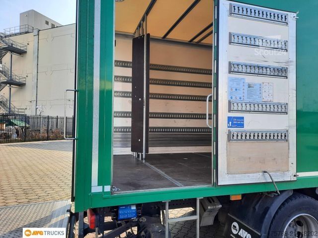 Camion caisson MERCEDES-BENZ 1827 L ACTROS Koffer 7,35 m mit Tür + LBW 2t