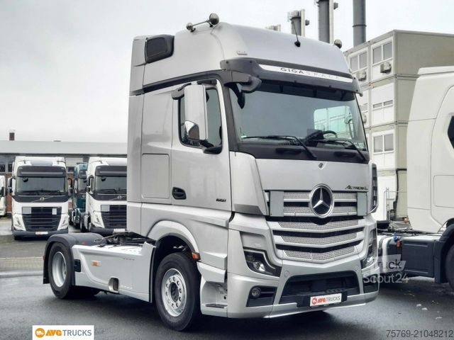 Camion de matières dangereuses MERCEDES-BENZ 1851 LS ACTROS L Giga Standklima Retarder