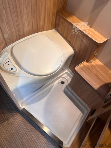 Caravan HYMER/ERIBA Feeling 425 Schlafdach/Combi 4 Heizung/I-Net