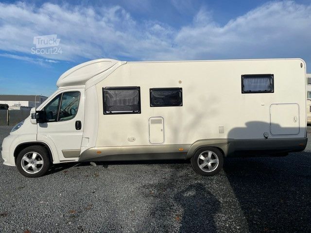 Halvintegrerad husbil GIOTTILINE W 58 Windy Queensbett/Hubbett/ras