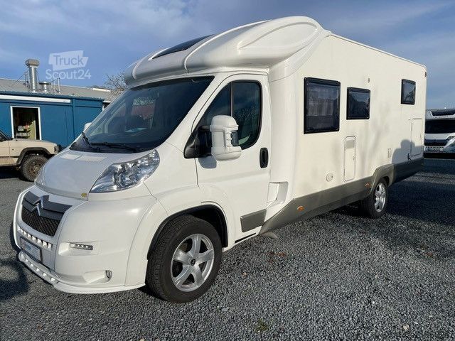 Halvintegrerad husbil GIOTTILINE W 58 Windy Queensbett/Hubbett/ras