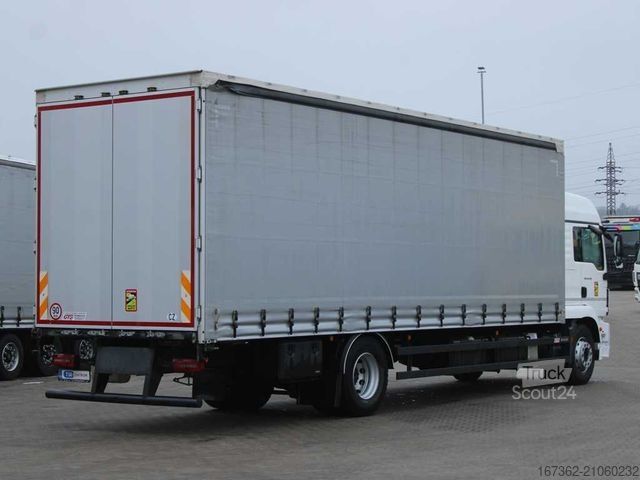 شاحنة بمسطحة ومشمع MAN TGM 18.290, EURO 6, NAVIGATION