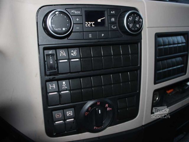 شاحنة بمسطحة ومشمع MAN TGM 18.290, EURO 6, NAVIGATION