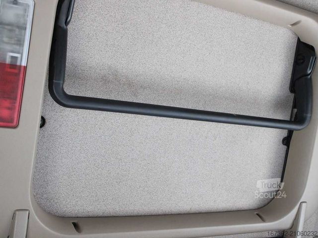 شاحنة بمسطحة ومشمع MAN TGM 18.290, EURO 6, NAVIGATION