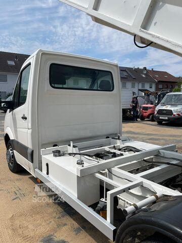 مركبة بلدية للأغراض الخاصة Mercedes-Benz Sprinter 516 CDI Sinkkastenreiniger
