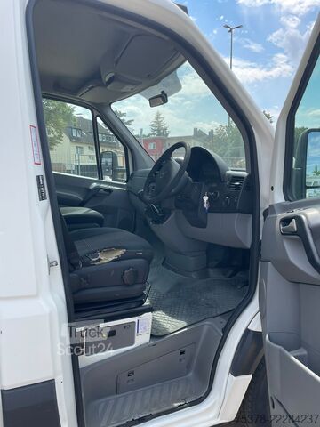 مركبة بلدية للأغراض الخاصة Mercedes-Benz Sprinter 516 CDI Sinkkastenreiniger