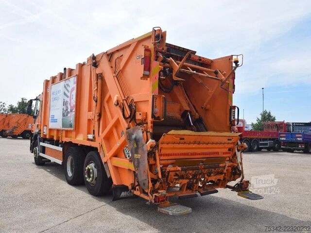 Véhicule de collecte des déchets Iveco AD260S31