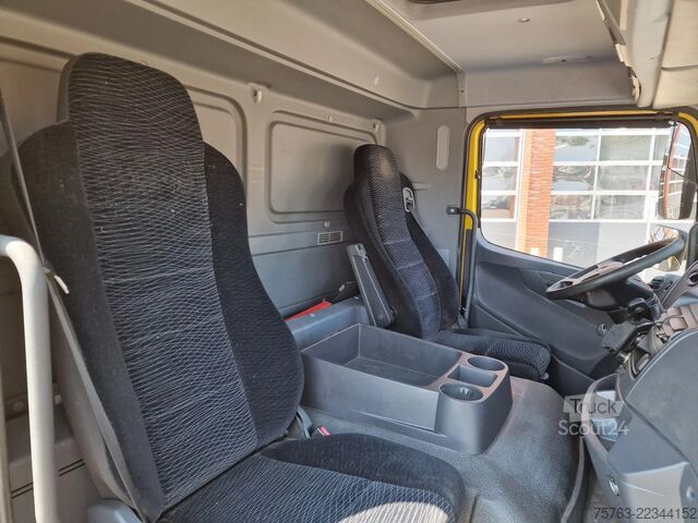 куфар Mercedes-Benz Atego 1223 4x2 Box with sidedoors - Loadlift - ...