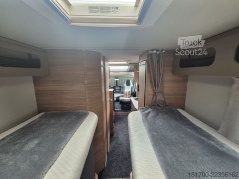 Polointegrovaný karavan Weinsberg CaraCompact 600 MEG EDITION [PEPPER] *2023*Lithium*AHK*Solar*MonoC*