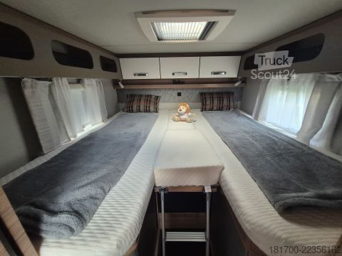 Polointegrovaný karavan Weinsberg CaraCompact 600 MEG EDITION [PEPPER] *2023*Lithium*AHK*Solar*MonoC*