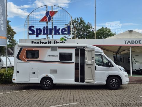 Polointegrovaný karavan Weinsberg CaraCompact 600 MEG EDITION [PEPPER] *2023*Lithium*AHK*Solar*MonoC*