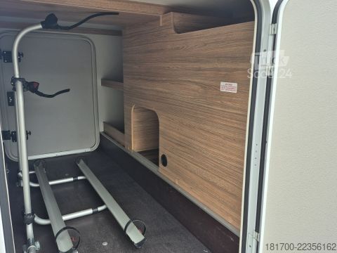 Polointegrovaný karavan Weinsberg CaraCompact 600 MEG EDITION [PEPPER] *2023*Lithium*AHK*Solar*MonoC*