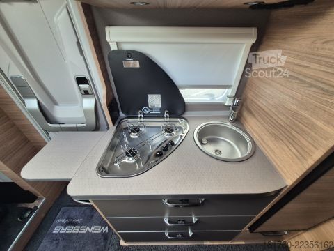 Polointegrovaný karavan Weinsberg CaraCompact 600 MEG EDITION [PEPPER] *2023*Lithium*AHK*Solar*MonoC*