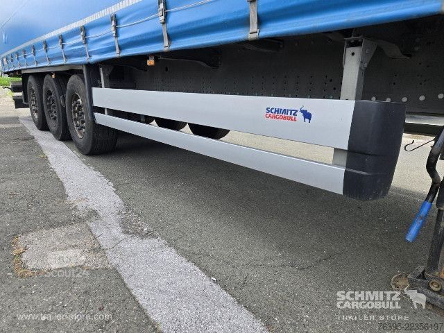 Semi-remorque bâchée Schmitz Cargobull Semitrailer Curtainsider Standard