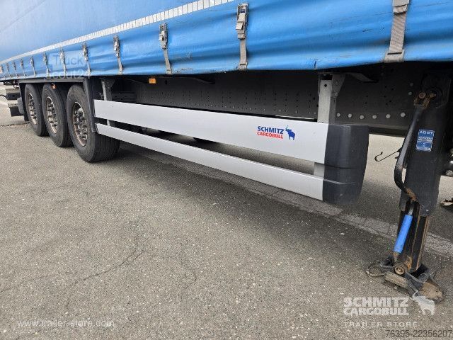 Semi-remorque bâchée Schmitz Cargobull Semitrailer Curtainsider Standard