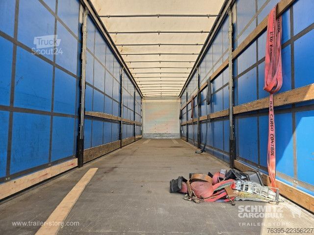 Otvorený náves s plachtou Schmitz Cargobull Semitrailer Curtainsider Standard