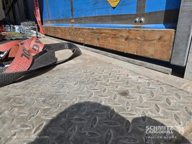 Otvorený náves s plachtou Schmitz Cargobull Semitrailer Curtainsider Standard