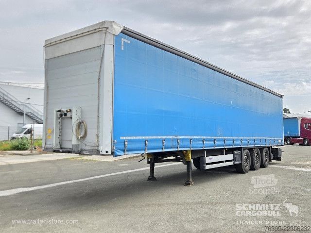 Otvorený náves s plachtou Schmitz Cargobull Semitrailer Curtainsider Standard
