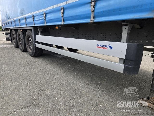 Otvorený náves s plachtou Schmitz Cargobull Semitrailer Curtainsider Standard