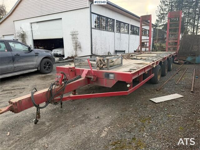 Nízky nakladač NC BT-24 3-axle equipment trailer with hydraulic ramp