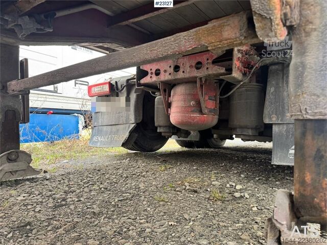  Renault T460 tractor unit