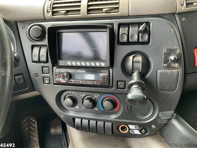 Refuse collection vehicle DAF FAG 75 CF 250 Manual Gearbox Geesink/van Schijn...