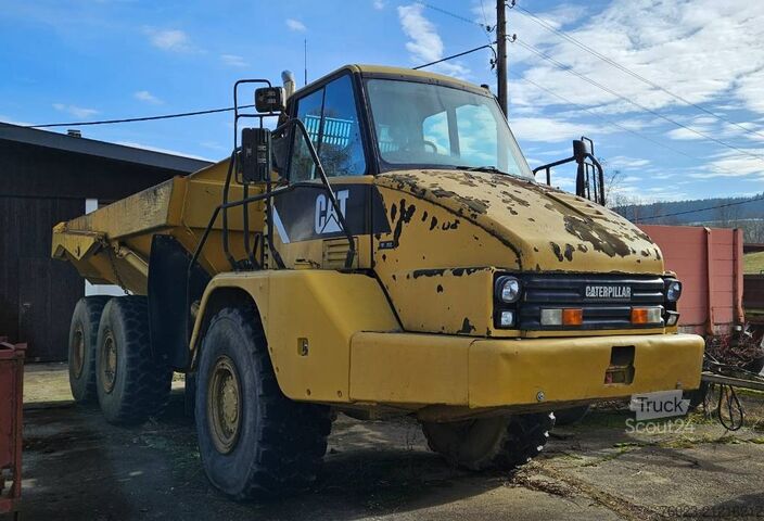 Döngölő teherautó CAT 725